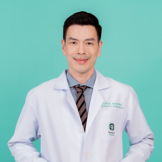 นพ. รุ่งโรจน์  คุณประคัลภ์
