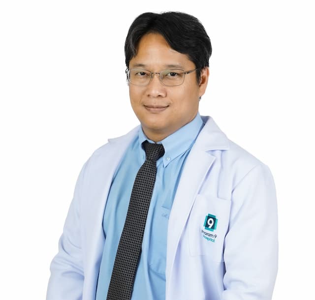 นพ. พุทธิพร เย็นบุตร