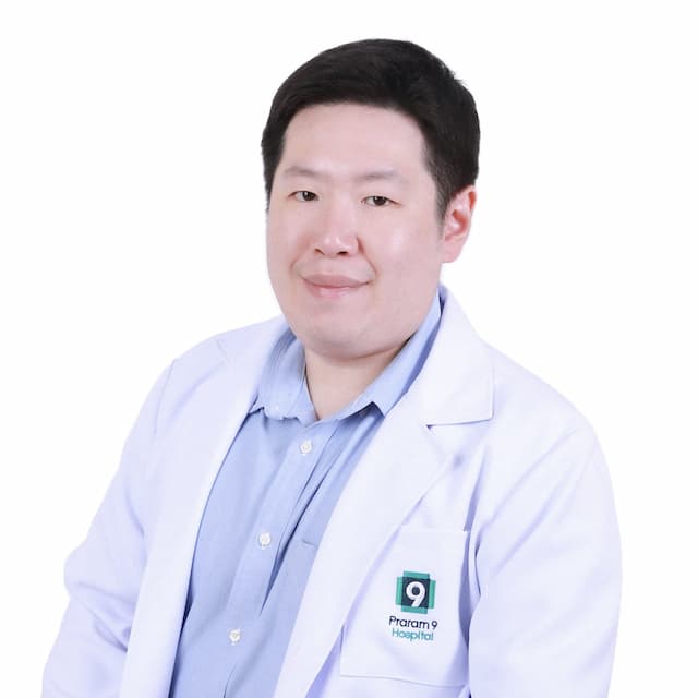 นพ. นิธีร์ รัตน์ประสาทพร