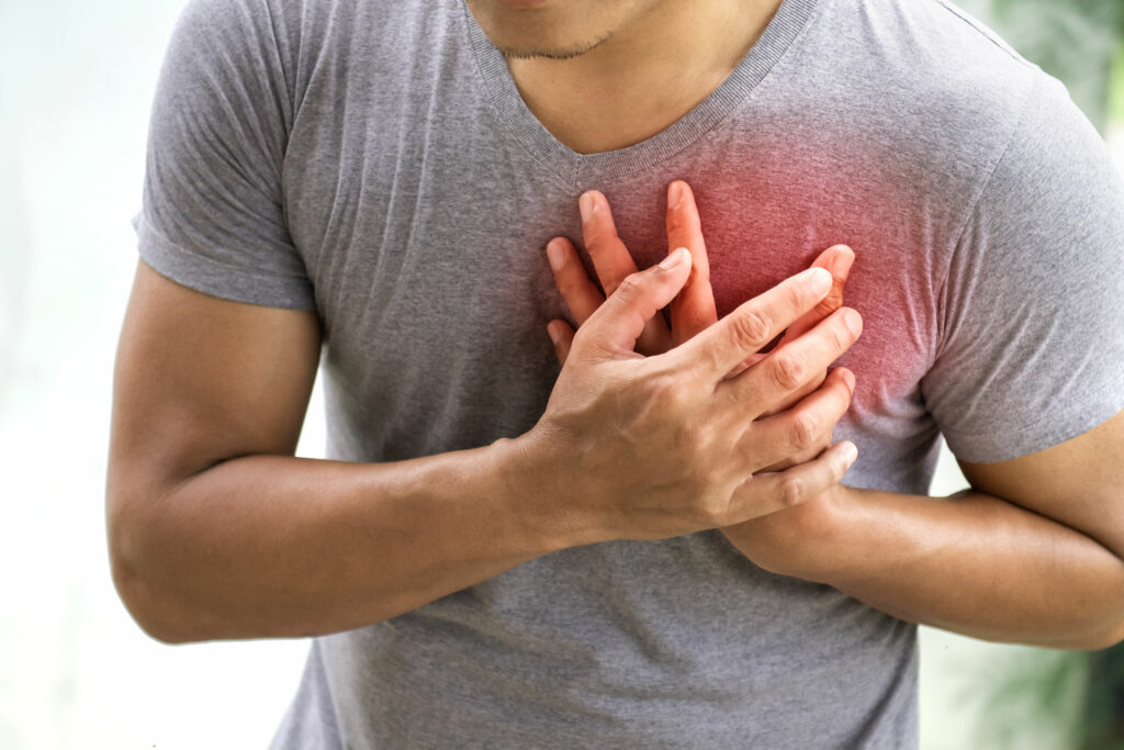 Feeling of burning chest can be sign of a heart attack